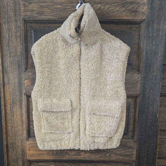 Vici Jackets & Blazers - Vici Cream Sherpa Vest